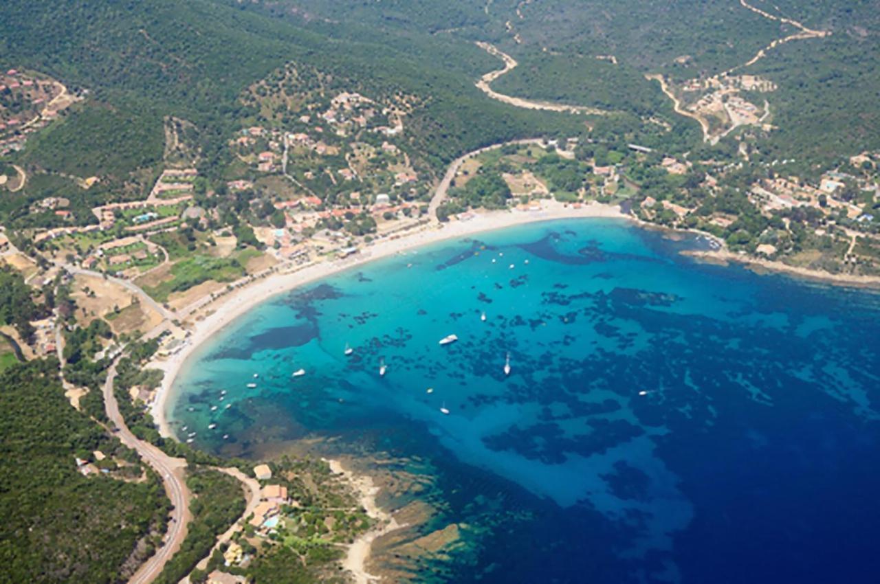 Les Lodges De La Plage U Dragulinu Sari-Solenzara Exteriör bild