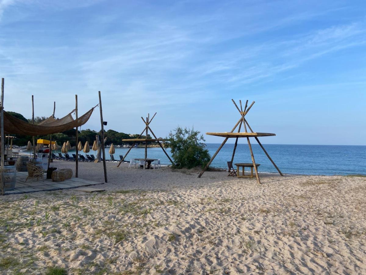 Les Lodges De La Plage U Dragulinu Sari-Solenzara Exteriör bild