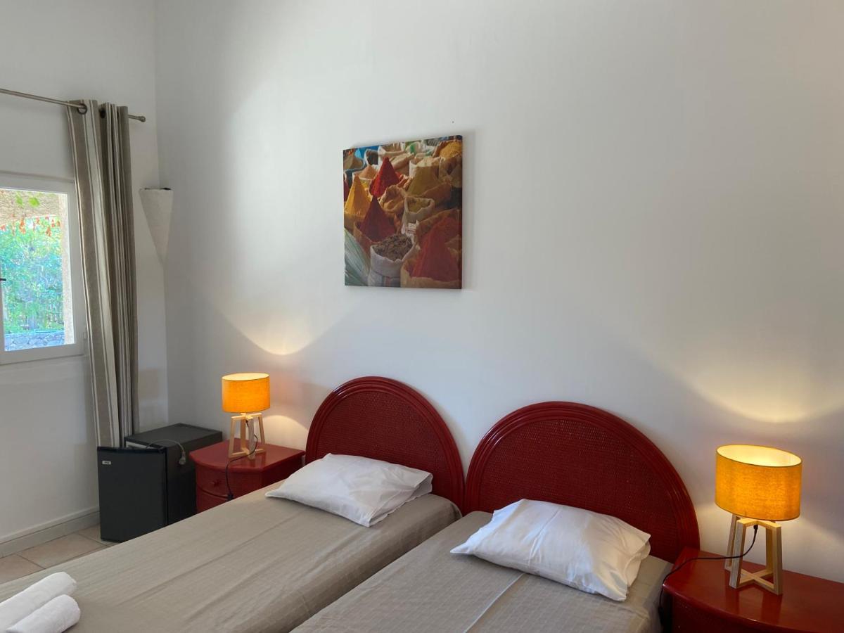 Les Lodges De La Plage U Dragulinu Sari-Solenzara Exteriör bild