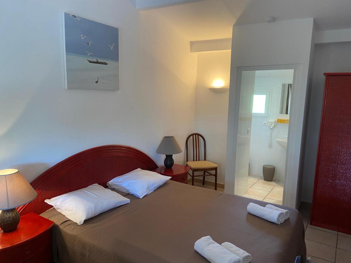 Les Lodges De La Plage U Dragulinu Sari-Solenzara Exteriör bild
