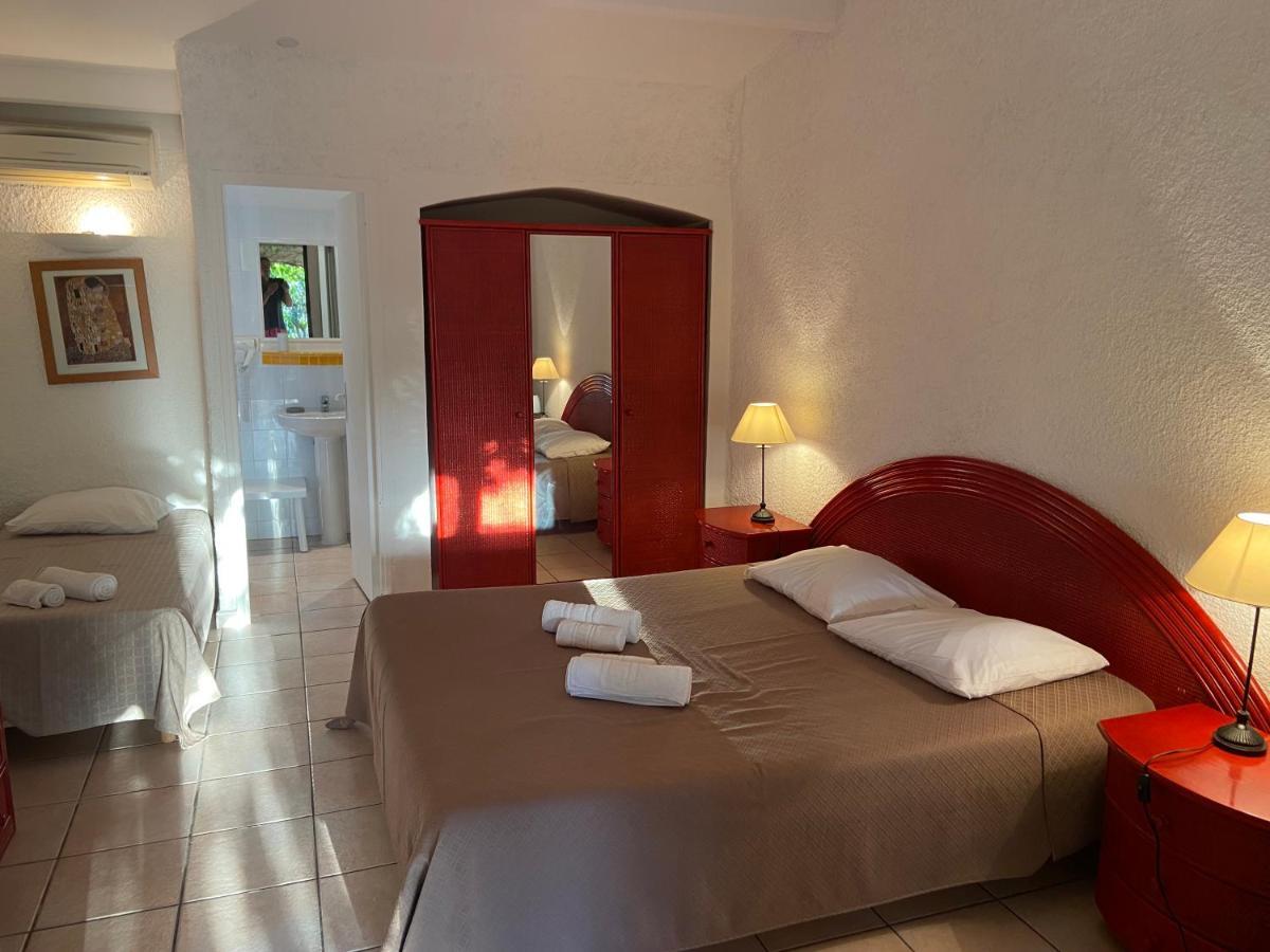 Les Lodges De La Plage U Dragulinu Sari-Solenzara Exteriör bild